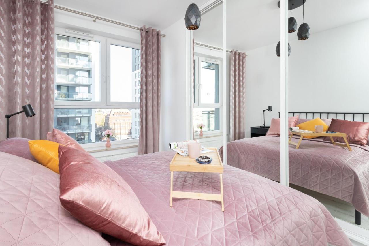 Old Town Bastion Walowa Apartments By Noclegi Renters กดัญสก์ ภายนอก รูปภาพ